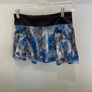 Lululemon skirt.  Size 4reg